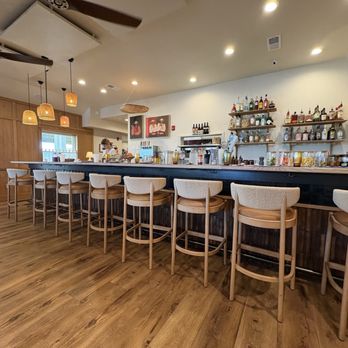 Rundown Cafe - Downstairs bar area - Seafood Near Me - Kitty Hawk, North Carolina
