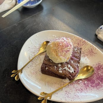 Sushi Yume - Ube Brownie Dessert - Japanese Near Me - Round Rock, Texas Sushi Yume - Ube Brownie Dessert - Japanese Near Me - Round Rock, Texas