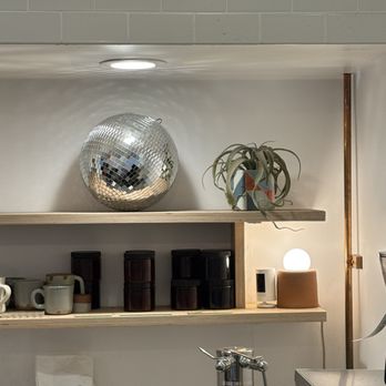 Sur Coffee - Decor - Coffee Roasteries Near Me - San Clemente, California