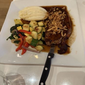 Greenleaf Restaurant - The meatloaf is pretty good. - Breakfast & Brunch Near Me - Ashland, Oregon