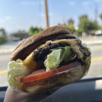 In-N-Out Burger - Double Double Meat Hamburger - Burgers Near Me - West Covina, California In-N-Out Burger - Double Double Meat Hamburger - Burgers Near Me - West Covina, California