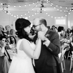Justine Bursoni Photography - Wedding party