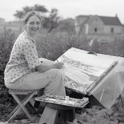 Purcell Family Art Gallery - Tela Purcell painting the Lunenburg Harbour. We have prints of this one for sale!