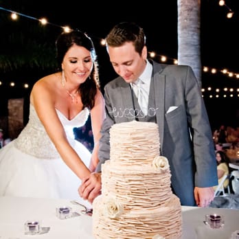 Stop and Stare Events - Bride and Groom Cake Cutting, Malibu - Party & Event Planning Near Me Stop and Stare Events - Bride and Groom Cake Cutting, Malibu - Party & Event Planning Near Me