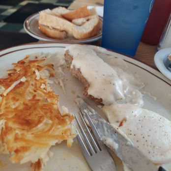 Patti's Kitchen - Omg! Great hot food, tasty home style cooking,  had to order the chicken fried steak since eating in Gold Hill. Come suppoet them! - American Near Me - Gold Hill, Oregon