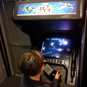 Galloping Ghost Arcade - Ev playing classic Star Wars - Arcades Near Me - Brookfield, Illinois