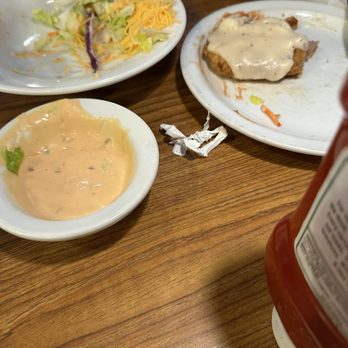 Denny's - Salad and Country-Fried Steak Dinner the best lunch that we had. Great service - American Near Me - San Jose, California