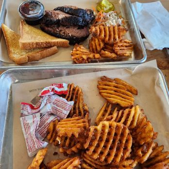 Smoke & Fire Social Eatery - Waffle fries - Comfort Food Near Me - Paramount, California