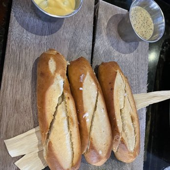Barleymash - Pretzels with beer cheese and honey porter mustard - Sports Bars Near Me - San Diego, California