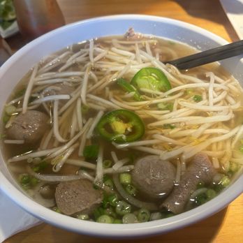 Pho Ao Sen - 1. House Combination Pho (Large) - Phở Đặc Biệt Xe Lửa - Vietnamese Near Me - Livermore, California Pho Ao Sen - 1. House Combination Pho (Large) - Phở Đặc Biệt Xe Lửa - Vietnamese Near Me - Livermore, California