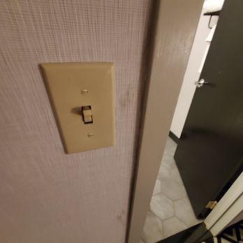 Arcadian Hotel - Black marks on wall - Venues & Event Spaces Near Me - Brookline, Massachusetts