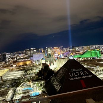 Skyfall Panoramic Bar & Lounge - Cocktail Bars Near Me - Las Vegas, Nevada