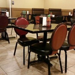 Hot Wok - Dining room.