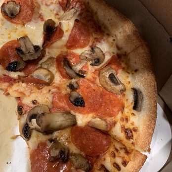 405 Pizza Company - Pepperoni and Mushroom pizza - Salad Near Me - Yukon, Oklahoma 405 Pizza Company - Pepperoni and Mushroom pizza - Salad Near Me - Yukon, Oklahoma