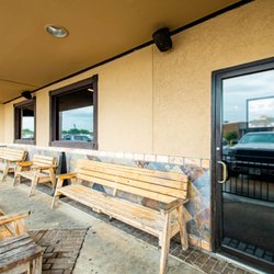 Fast Eddie's Houston - Fuqua - It's always patio season at Fast Eddie's!