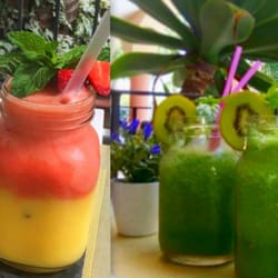 Stella's - Natural juices!Zumos naturales!Mango, pinnaple,orange and berries.Green juice,detox!Kiwi,ginger,spinach,basil,lemon... Smoothies,milkshakes.