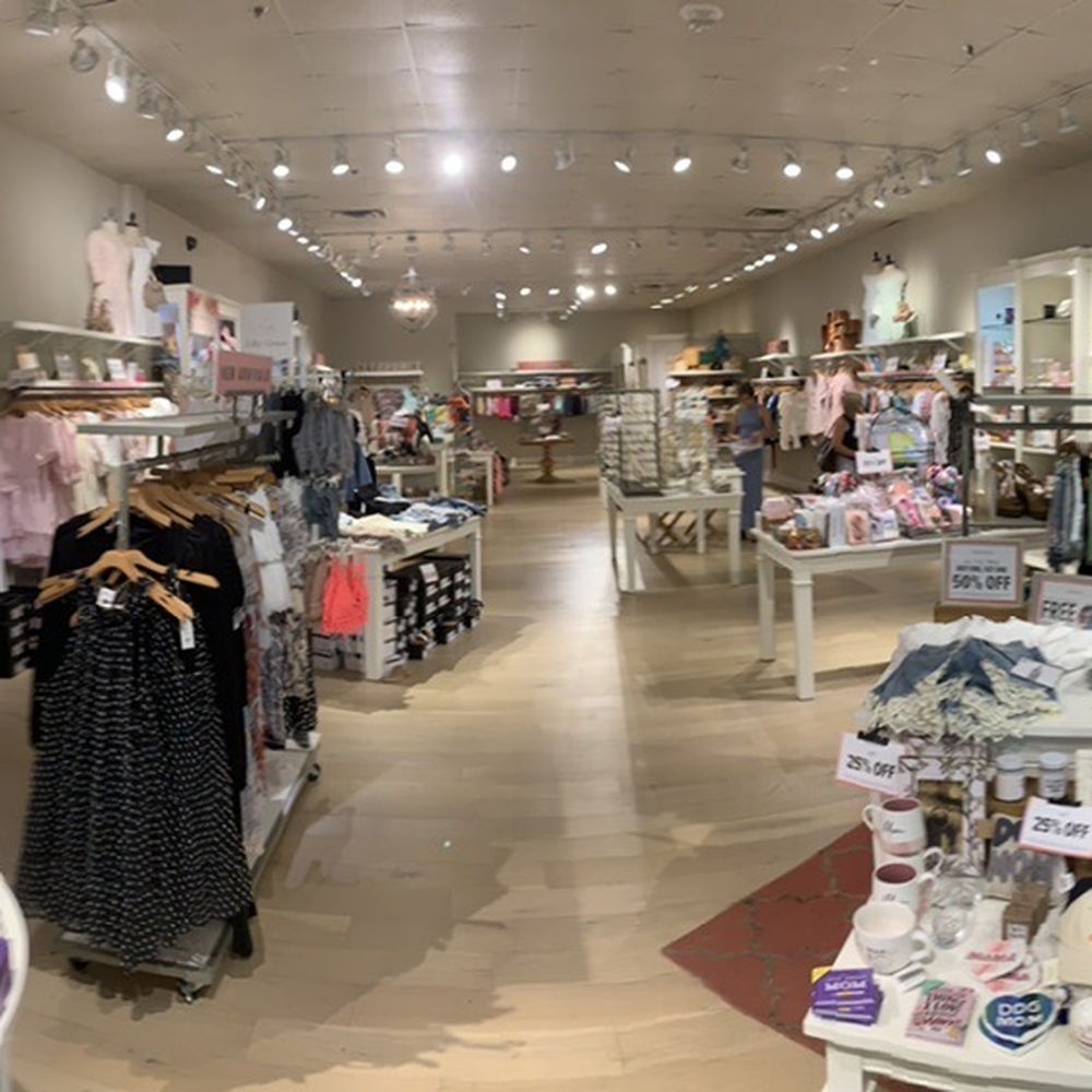 Francescas Collections - Inside - Women's Clothing Near Me - Tampa, Florida