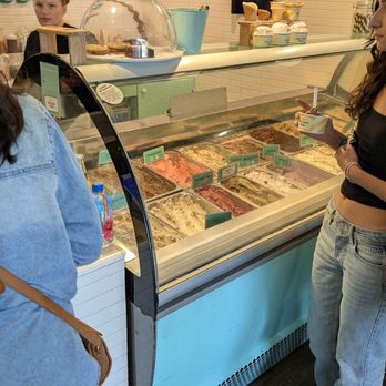 Moo Moo Mia - Ice Cream & Frozen Yogurt Near Me - Montrose, California