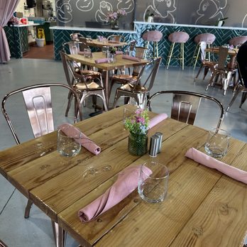 Pink Duck Kitchen - Cute table - Breakfast & Brunch Near Me - Henderson, Nevada