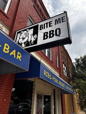 Bite Me BBQ by null