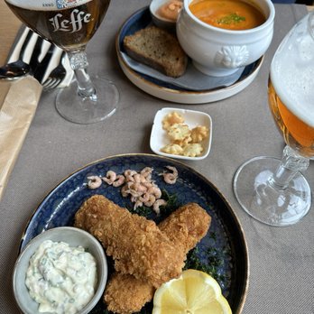 Poules Moules - Belgian Near Me - Bruges, VWV Poules Moules - Belgian Near Me - Bruges, VWV