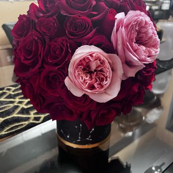 LinaS Flowers - Flowers & Gifts Near Me - Glendale, California