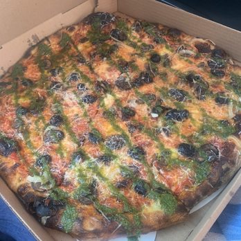 Peng’s Pizza Pies - Veggie Pizza - Pizza Near Me - Biddeford, Maine