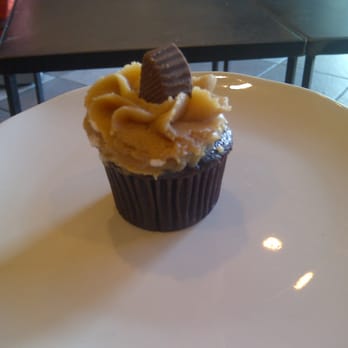 Starbucks - Peanut Butter Mini Cup Cake - Coffee & Tea Near Me - Parkland, Florida Starbucks - Peanut Butter Mini Cup Cake - Coffee & Tea Near Me - Parkland, Florida