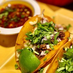 El Cazador - Quesabirria Tacos