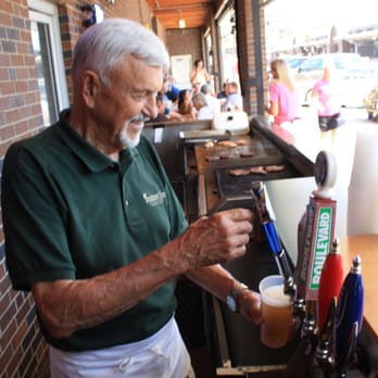 Stockman's Inn - Bartender Art, the most popular person on the fairgrounds! - Bars Near Me - Des Moines, Iowa Stockman's Inn - Bartender Art, the most popular person on the fairgrounds! - Bars Near Me - Des Moines, Iowa
