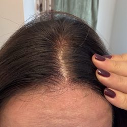 J'adore Salon - Base color doesn't match the rest.