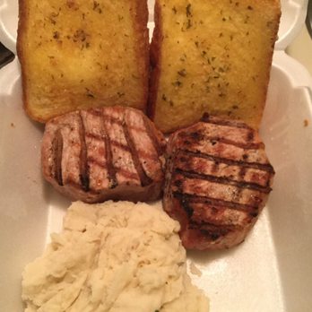 Hickory Inn - Pork chops and garlic mashed potatoes with a toss salad? - Pizza Near Me - Springfield, Ohio