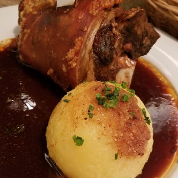 Schloss Brauhaus - Pork knuckle with potato dumpling (small) - German Near Me - Schwangau, BY Schloss Brauhaus - Pork knuckle with potato dumpling (small) - German Near Me - Schwangau, BY