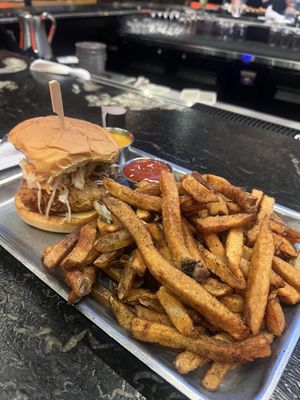 Restaurant Birdhouse Wingerie & Bar Dollard-des-Ormeaux by null