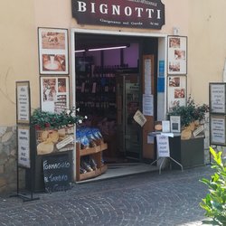 Bignotti Fratelli di Bignotti Gianpaolo e Bruno  - Käse und Brot kaufen...