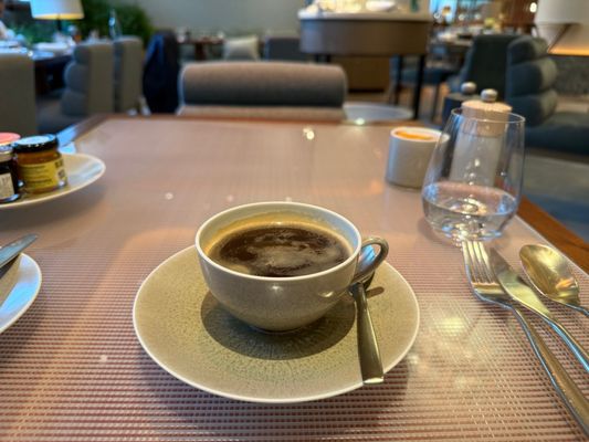 Four Seasons Hotel London at Park Lane by null