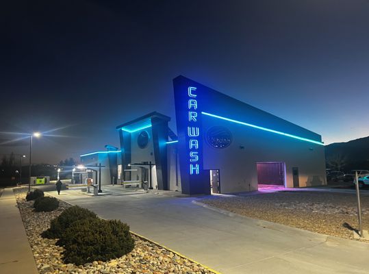 BIG SPLASH CAR WASH - Updated July 2025 - 14 Photos - 6995 Lexington Dr