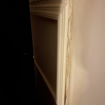Ramada by Wyndham Newburgh/West Point - Behind the wardrobe - Hotels Near Me - Newburgh, New York