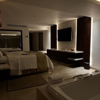 Sun Palace Cancun - in room tub - Hotels Near Me - Cancún, ROO Sun Palace Cancun - in room tub - Hotels Near Me - Cancún, ROO