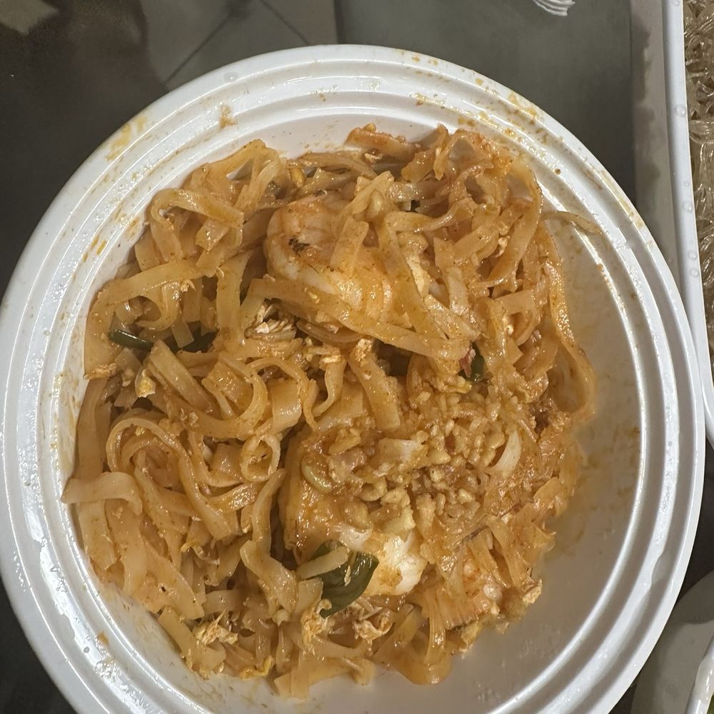 Warwick Thai - Shrimp Pad Thai - Thai Near Me - Warwick, New York Warwick Thai - Shrimp Pad Thai - Thai Near Me - Warwick, New York