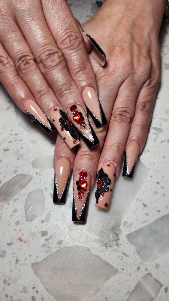 LASTING NAILS Updated August 2024 154 Photos & 64 Reviews 818