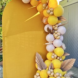 Decorazon Blanca - Yellow balloon garland