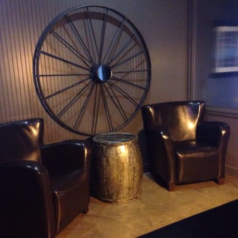 Table 26 - Waiting area - New American Near Me - Turlock, California
