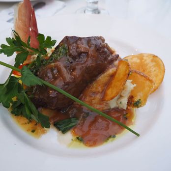 Bistro 1640 - Sous vide bed - good with cheesy mashed! - French Near Me - Quebec City, Quebec Bistro 1640 - Sous vide bed - good with cheesy mashed! - French Near Me - Quebec City, Quebec