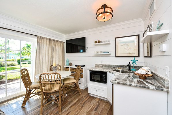 Tropical Breeze Resort by null