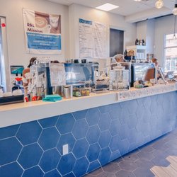 Rose & Lois - Coffee bar