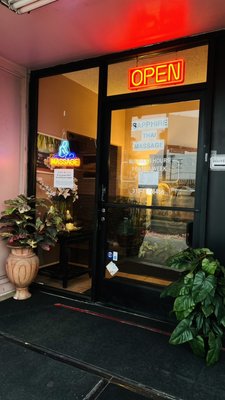 Welcome to Sapphire Thai Massage By Ta Wan! - We, Sapphire Thai Massage By Ta Wan, proudly present the greatness of Authentic Thai Massage. Eastern theory and Asian Therapeutic Practices show worldwide how great Thai Massage is and please experience by yourself!