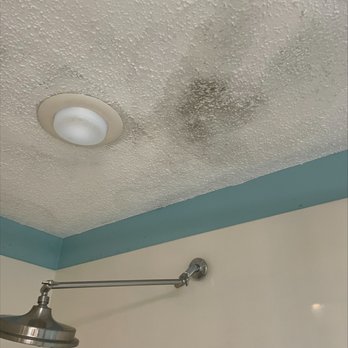 RealJoy Vacations - Excessive Mold on Ceiling - Vacation Rentals Near Me - Destin, Florida