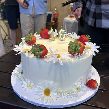 JoJo’s Sweet Shack - Beautiful cake - Desserts Near Me - Glendora, California JoJo’s Sweet Shack - Beautiful cake - Desserts Near Me - Glendora, California