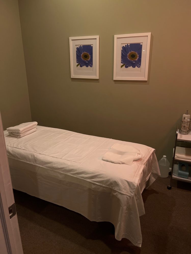 JK MASSAGE CLOSED Updated August 2024 1208 Waukegan Rd, Glenview